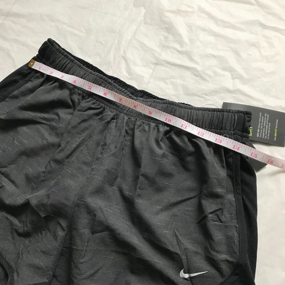 Women's Nike Dri-FIT Tempo Running Heather Black Lined Shorts Swoosh Size Medium - Picture 3 of 8